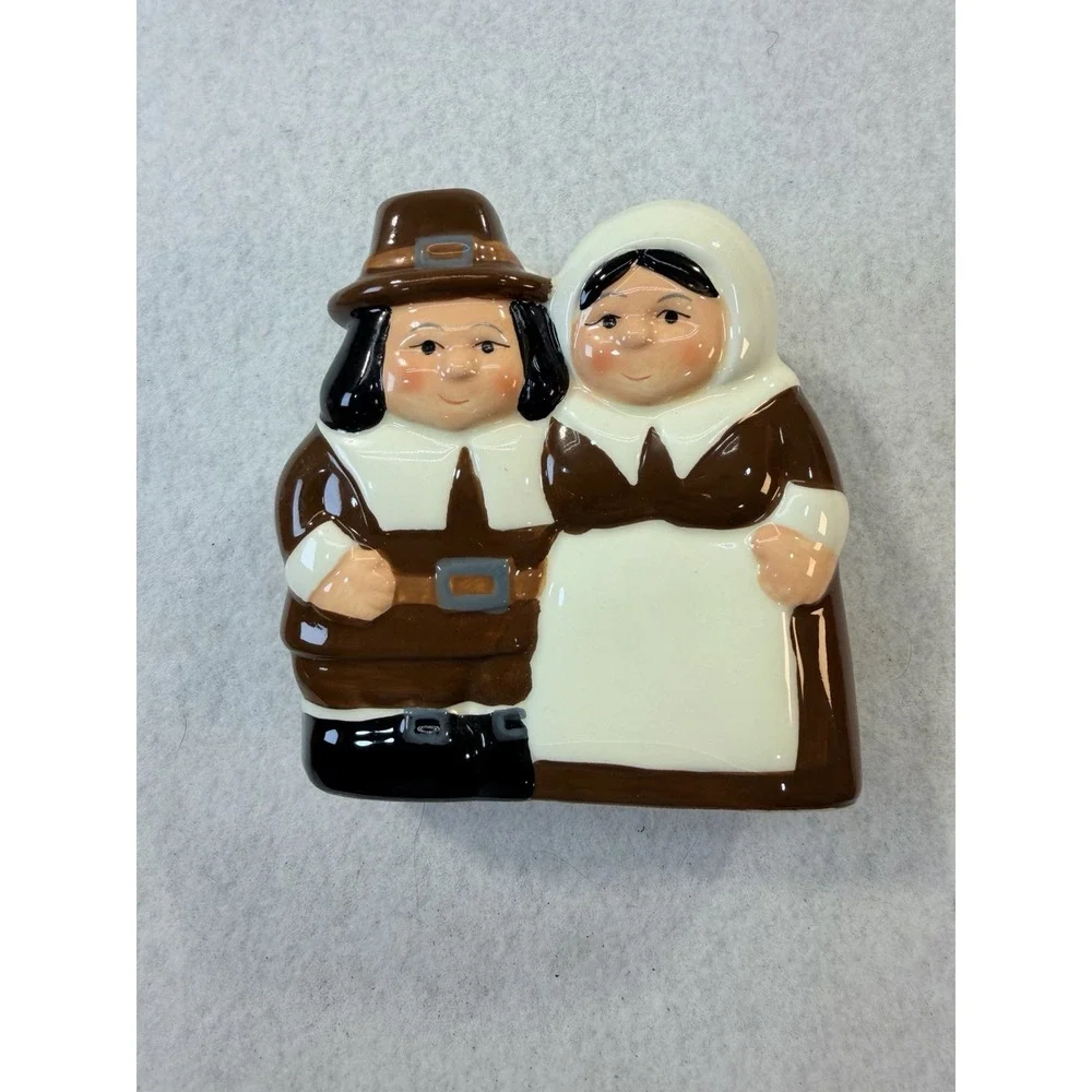 2018 Publix Pilgrim Pair Ceramic Napkin Holder w box Limited Edition